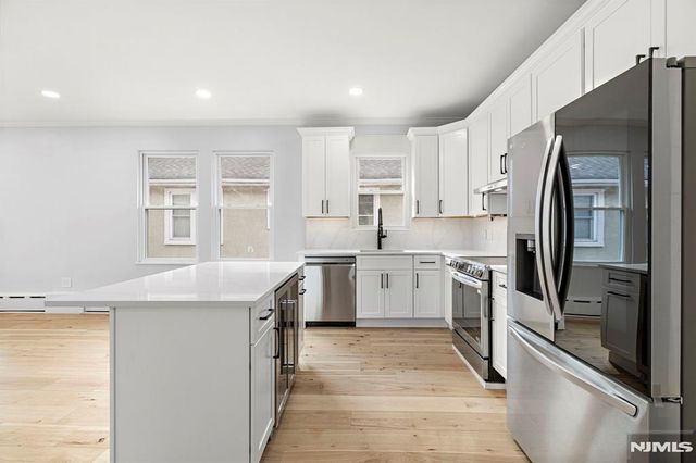 276 Broad Avenue 2, Leonia, NJ 07605