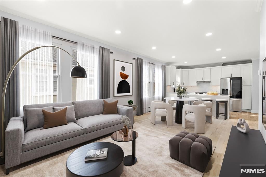 276 Broad Avenue 2, Leonia, NJ 07605