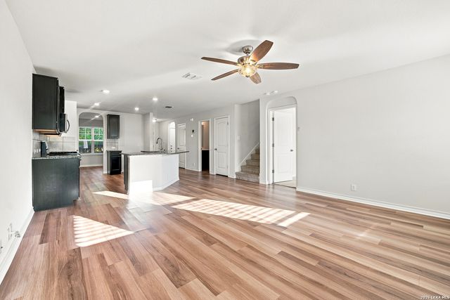 8919 TAYLOR GRV, San Antonio, TX 78254