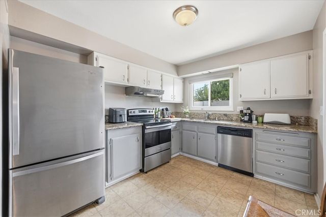29010 Del Monte Drive, Menifee, CA 92586