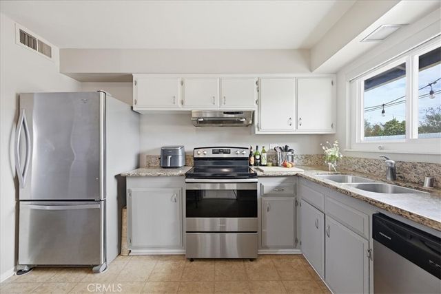 29010 Del Monte Drive, Menifee, CA 92586