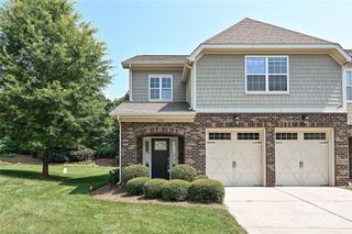 8524 Loxton Circle, Charlotte, NC 28214
