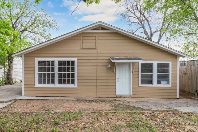 901 6th Street, Brownwood, TX 76801