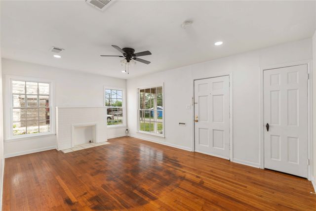 901 6th Street, Brownwood, TX 76801