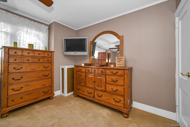 78-33 64th Street, Glendale, NY 11385