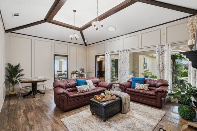 2247 Valley Mill, Carrollton, TX 75006