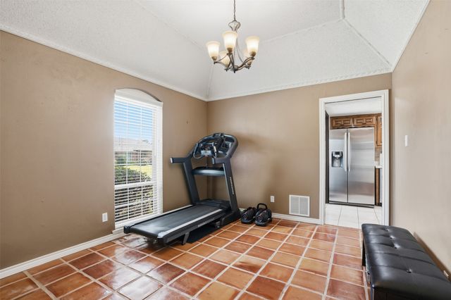 2247 Valley Mill, Carrollton, TX 75006
