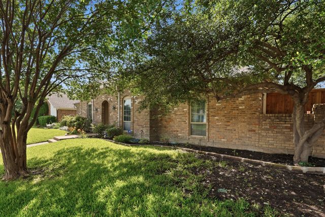 2247 Valley Mill, Carrollton, TX 75006