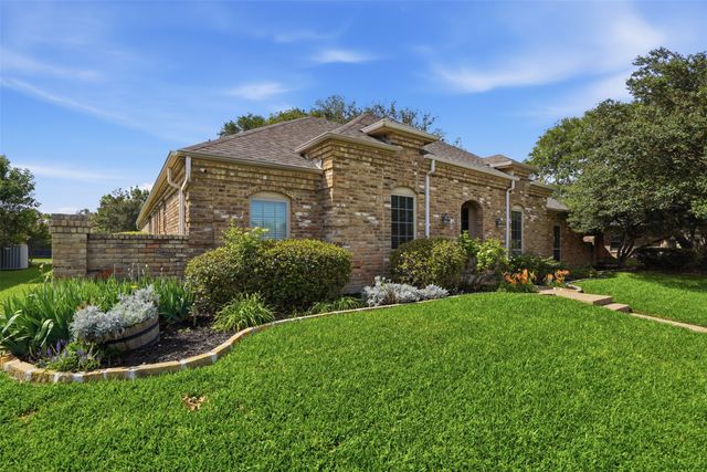 2247 Valley Mill, Carrollton, TX 75006