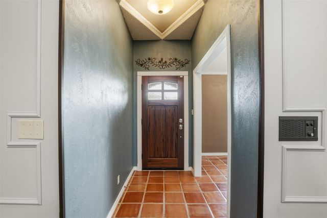 2247 Valley Mill, Carrollton, TX 75006