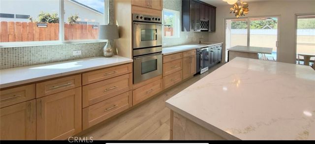 5921 NW Fallbrook Avenue, Woodland Hills, CA 91367