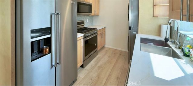 5921 NW Fallbrook Avenue, Woodland Hills, CA 91367