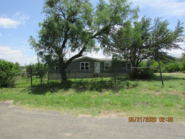 903 CR 561, Castroville, TX 78009