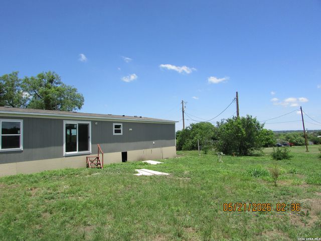 903 CR 561, Castroville, TX 78009