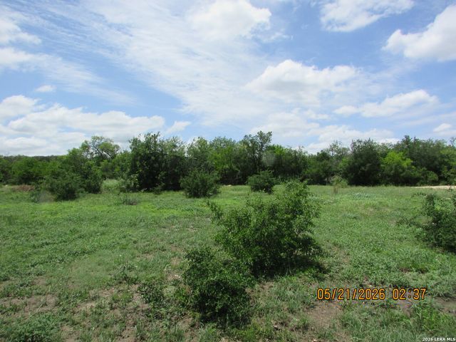 903 CR 561, Castroville, TX 78009