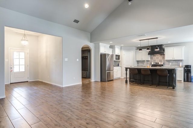 12204 Jordan Avenue, Lubbock, TX 79423