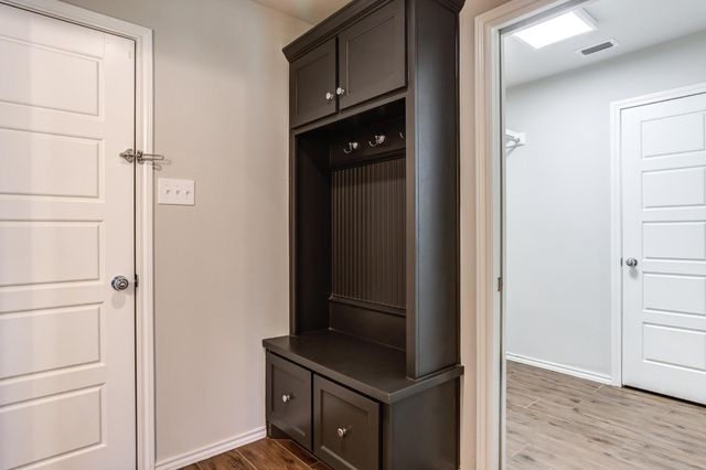 12204 Jordan Avenue, Lubbock, TX 79423