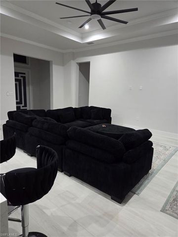 239 20th AVE NE, Naples, FL 34120