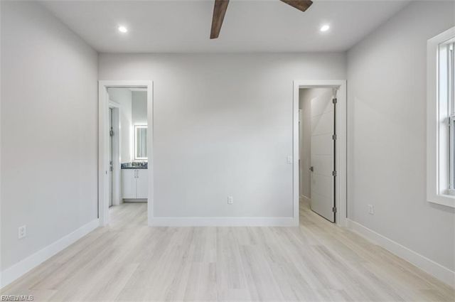 239 20th AVE NE, Naples, FL 34120