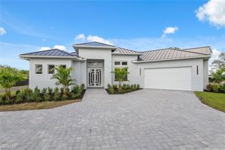 239 20th AVE NE, Naples, FL 34120