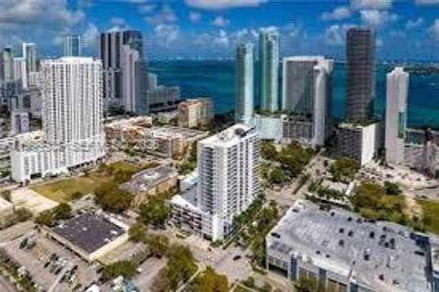275 NE 18th St 1103, Miami, FL 33132