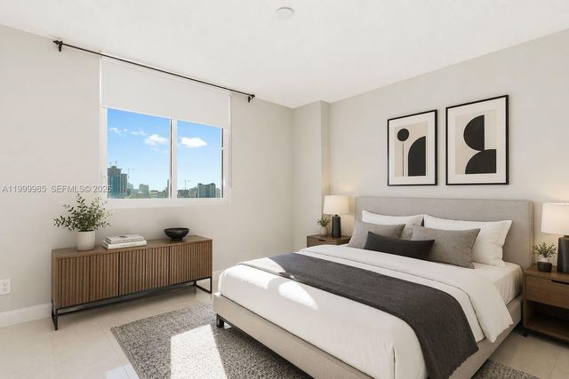 275 NE 18th St 1103, Miami, FL 33132