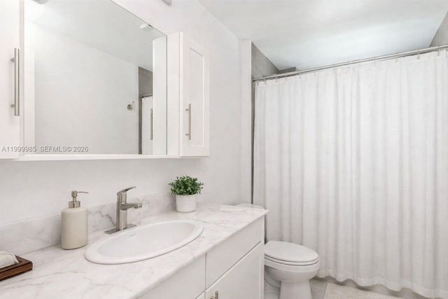 275 NE 18th St 1103, Miami, FL 33132