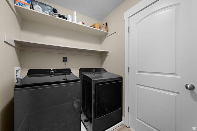 278 W LARIAT BLVD, Saratoga Springs, UT 84045