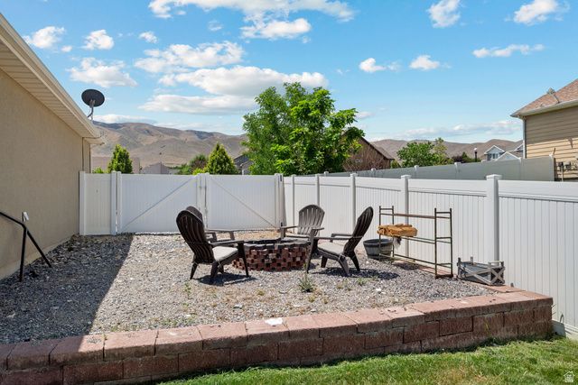 278 W LARIAT BLVD, Saratoga Springs, UT 84045