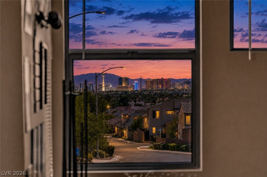 508 Monarch Ridge Court, North Las Vegas, NV 89084 — exterior