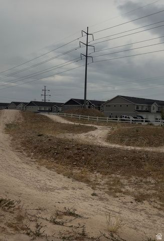 1523 S WINDY DR, Spanish Fork, UT 84660