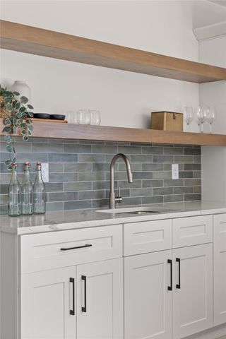 790 Hamilton Road, Waukee, IA 50263