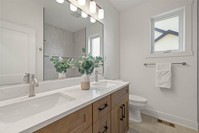 790 Hamilton Road, Waukee, IA 50263