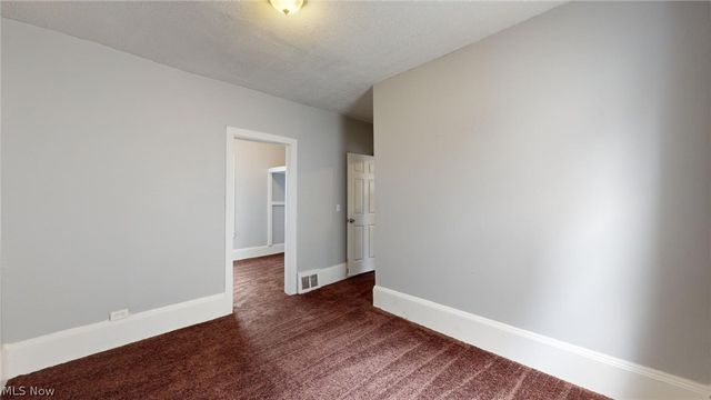 3332 Walton Avenue, Cleveland, OH 44113