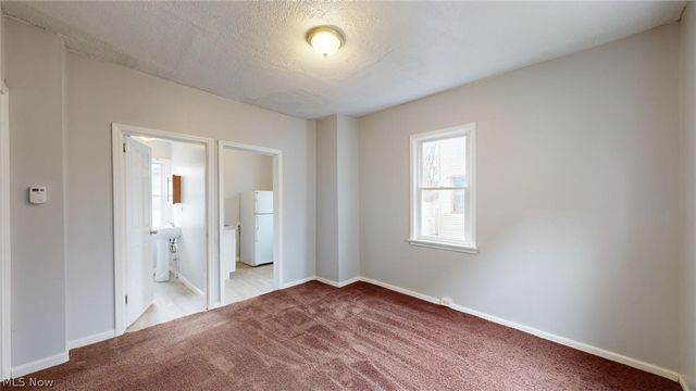 3332 Walton Avenue, Cleveland, OH 44113