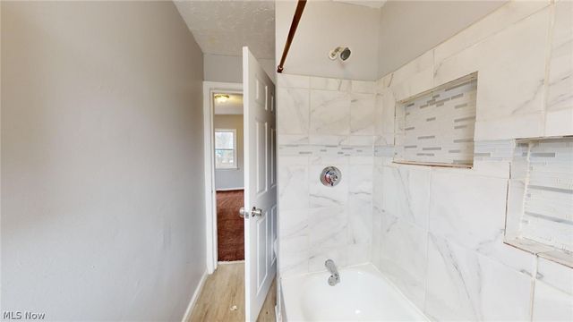 3332 Walton Avenue, Cleveland, OH 44113