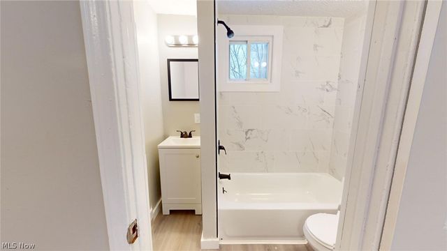 3332 Walton Avenue, Cleveland, OH 44113