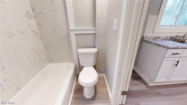 3332 Walton Avenue, Cleveland, OH 44113