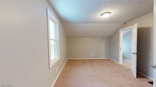 3332 Walton Avenue, Cleveland, OH 44113