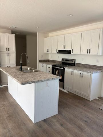 15983 NW 272nd Street, Okeechobee, FL 34972