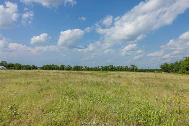 317 Memory Lane, Burton, TX 77835