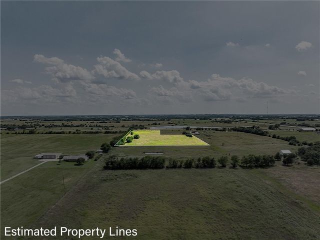 317 Memory Lane, Burton, TX 77835