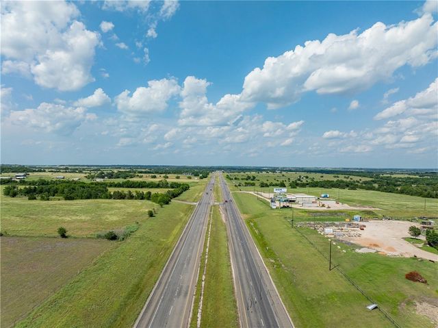 317 Memory Lane, Burton, TX 77835