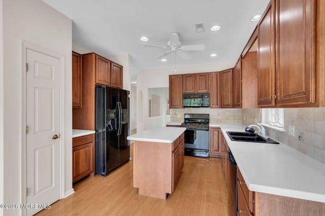 21 Baltusrol Drive, Jackson, NJ 08527