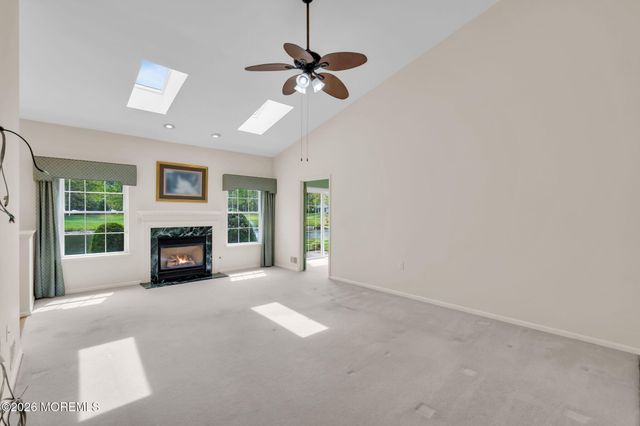 21 Baltusrol Drive, Jackson, NJ 08527