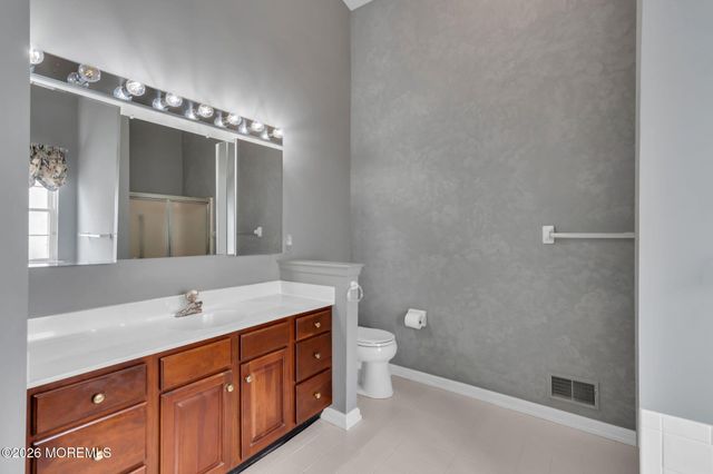 21 Baltusrol Drive, Jackson, NJ 08527