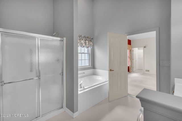 21 Baltusrol Drive, Jackson, NJ 08527