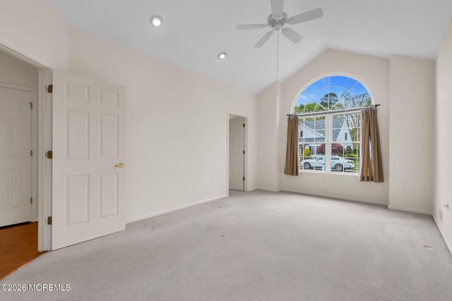 21 Baltusrol Drive, Jackson, NJ 08527