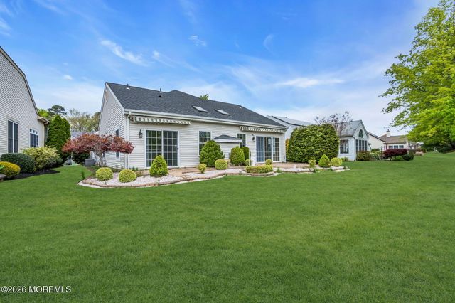 21 Baltusrol Drive, Jackson, NJ 08527
