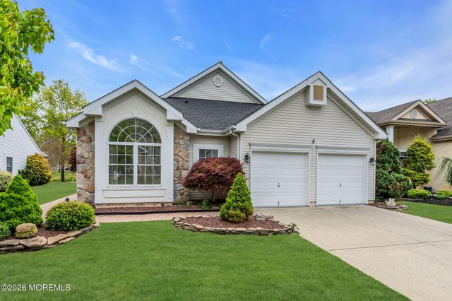 21 Baltusrol Drive, Jackson, NJ 08527